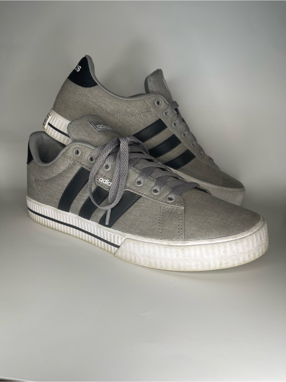 ⭐️Adidas Gray Canvas Sneakers with Black Three-Stripes⭐️